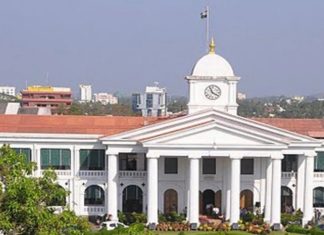 യോഗ്യത വേണ്ട, മാസശമ്പളം ലക്ഷങ്ങൾ; പേഴ്സണൽ സ്റ്റാഫെന്ന ബമ്പർ പ്രൈസ്