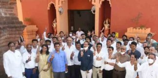 congress candidates pledge to remain loyal to party after polls in goa