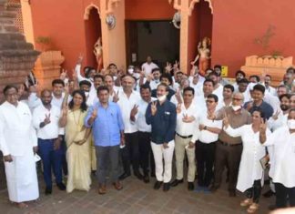 congress candidates pledge to remain loyal to party after polls in goa