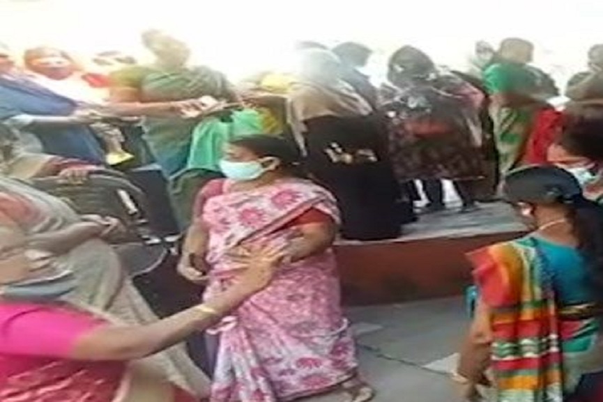 Kudumbasree-protest Kudumbasree members protest