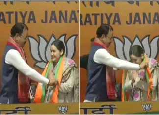 aparna-yadav-joins-bjp