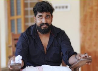 ശ്രീകാന്ത് വെട്ടിയാർ ഒളിവിൽ; അറസ്റ്റ് ചെയ്യാൻ നീക്കം ആരംഭിച്ച് പോലീസ് sreekanth-vettiyar-rape-case