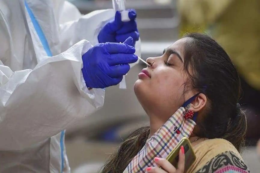 Covid Test Decreased In Kerala And Covid cases Increased Covid Test Decreased In Kerala And Covid cases Increased