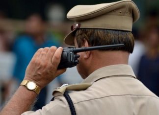 SI assaults policeman