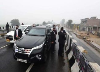 did not know the prime minister was coming by road; Farmers with response