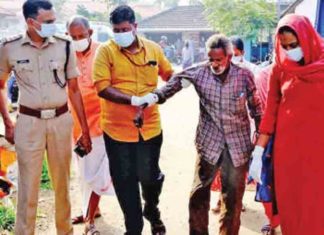 വയോധികന് കൈത്താങ്ങായി പോലീസും പഞ്ചായത്തും; ചികിൽസയും സംരക്ഷണവും ഉറപ്പായി Police and panchayat support the old man; Treatment and care are guaranteed