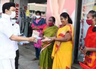 mk-stalin-mask-distribution
