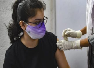 രോഗവ്യാപനം കൂടുതല് 20-30 വയസിന് ഇടയില്; ആരോഗ്യമന്ത്രി 38417 Children Take Covid Vaccine In Kerala Today