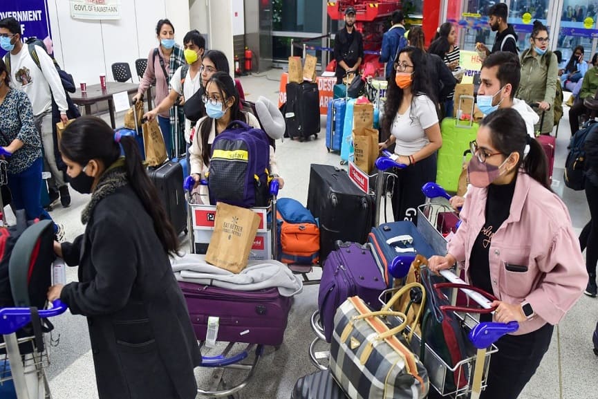 Central Govt Give Instructions To Indians In Ukraine Central Govt Give Instructions To Indians In Ukraine