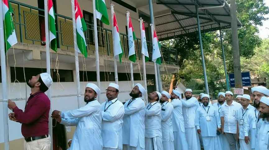 Sectarianism must be resisted by a democratic society; SYS Edakkara Zone