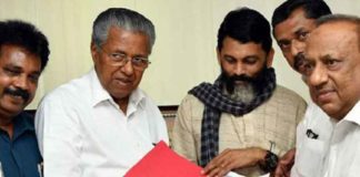 Pinarayi Vijayan with the 'HRDS' founder Aji Krishnan