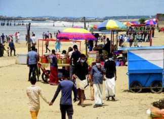 Inspection at Kozhikode beach; 35 liters of chemical solution destroyed - 12 shops closed