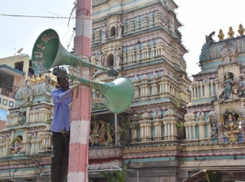 ശബ്ദ മലിനീകരണം; കർണാടകയിൽ ആരാധനാലയങ്ങൾക്ക് നോട്ടീസ് നൽകി പോലീസ് Police Give notice To Temples And Churches To Overcome Noise Pollution In Karnataka