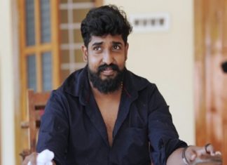 പീഡന പരാതി; ശ്രീകാന്ത് വെട്ടിയാർ പോലീസിൽ കീഴടങ്ങി Rape case against sreekanth vettiyar