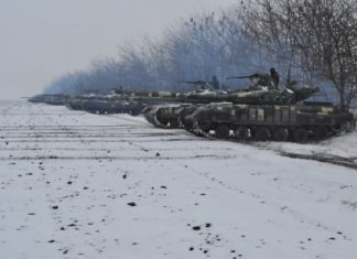 സൈനികർ യുക്രെയ്ൻ അതിർത്തിയിൽ; അധിനിവേശ ഭീഷണി ശക്തമാക്കി റഷ്യ