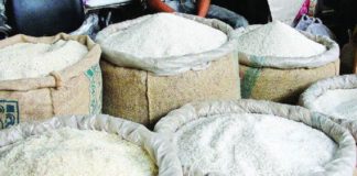 കോഴിക്കോട് വലിയങ്ങാടിയിൽ നിന്ന് പത്ത് ടൺ റേഷനരി പിടികൂടി Ration rice scam in kozhikkode