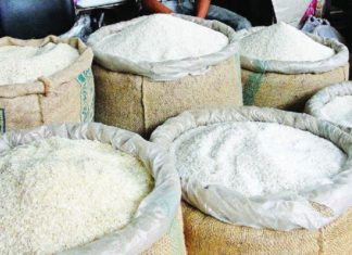 കോഴിക്കോട് വലിയങ്ങാടിയിൽ നിന്ന് പത്ത് ടൺ റേഷനരി പിടികൂടി Ration rice scam in kozhikkode