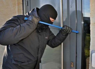 കള്ളന്റെ വക വീട്ടുടമക്ക് 15,000 രൂപ നഷ്ടപരിഹാരം; അമ്പരന്ന് പോലീസ്