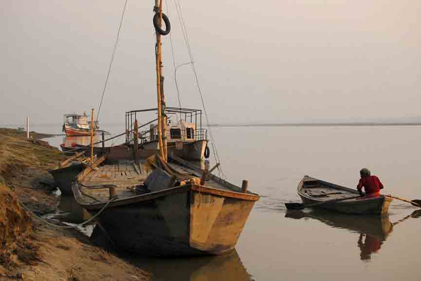Illegal-sand-mining Illegal sand mining; Seven people, including a former CPM panchayat president, have been arrested