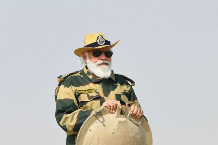 narendra-modi-in-military-uniform narendra-modi-in-military-uniform