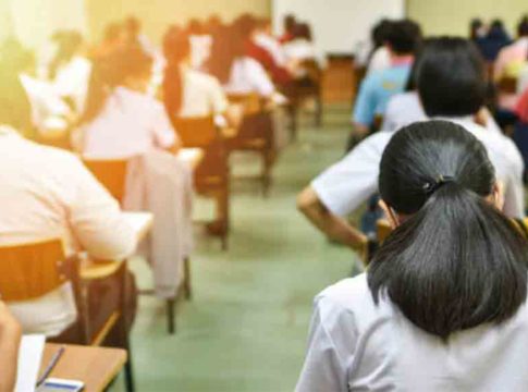 എസ്എസ്എൽസി പരീക്ഷ; വിദ്യാർഥികൾക്ക് അനധികൃത സഹായം- സ്കൂളിനെതിരെ അന്വേഷണം allegation against Vadakara Vilyappilli's MJVHSS School