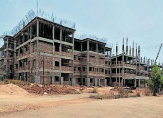 പണമില്ല; കാസർഗോഡ് മെഡിക്കൽ കോളേജ് നിർമാണം പാതിവഴിയിൽ