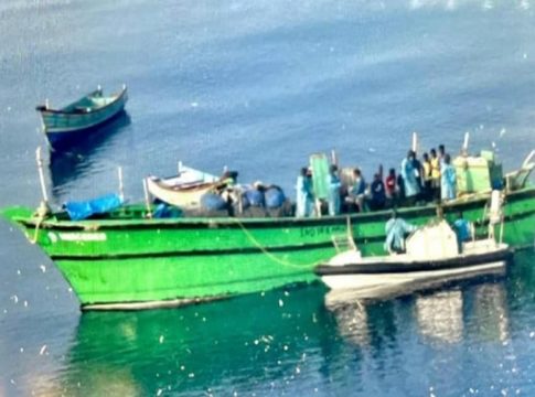 Navy releases 56 fishermen detained in Africa