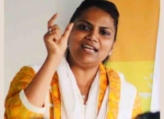 Critics will also have to admit, it's normal to take selfies with Dileep; Jebi