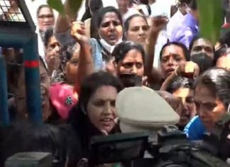mahila-congress-silver-line