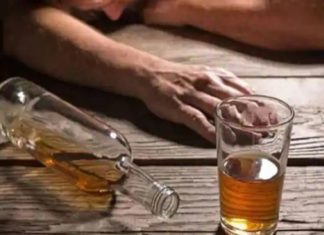 18 Years Old Youth Killed By Giving Poisoned Alcohol In Idukki