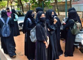 Students To The Supreme Court Against The Hijab Judgment Of Karnataka High Court