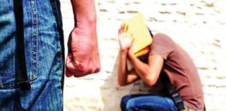 เดเดฟเดฒเตเดฒเดฏเดฟเตฝ เดกเดฟเดเตเดฐเดฟ เดตเดฟเดฆเตเดฏเดพเตผเดฅเดฟเดเตเดเต เดธเตเดจเดฟเดฏเตผ เดตเดฟเดฆเตเดฏเดพเตผเดฅเดฟเดเดณเตเดเต เด
เดคเดฟเดเตเดฐเตเดฐเดฎเตผเดฆเตเดฆเดจเด Degree Student Was Ragged By Senior Students In Malappuram