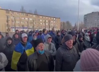 മെലിറ്റോപോള് മേയറെ തടവിലാക്കി റഷ്യന് സൈന്യം; പ്രതിഷേധം