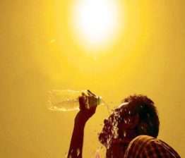 ഇന്നും നാളെയും ചൂട് കൂടും; നാല് ഡിഗ്രി വരെ ഉയരും, 10 മുതൽ മഴ temperature is rising