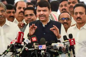 Devendra Fadnavis to appear before Mumbai police on Sunday in phone-tapping case