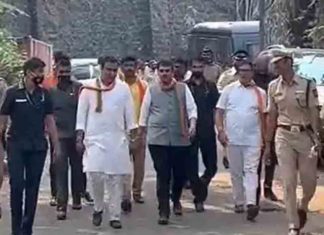 Police are in custody; Devendra Fadnavis