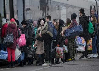 20 Lakhs People Fled From Ukraine Due To The Russian Attack In 12 Days