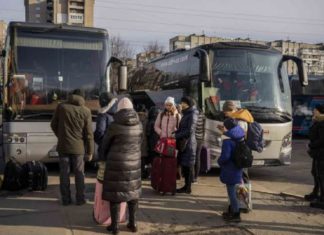 ഇന്ത്യൻ വിദ്യാർഥികൾക്കായി ബസുകൾ ഒരുക്കി റഷ്യ; മറ്റ് വിദേശീയരെയും ഒഴിപ്പിക്കും Ukraine under attack