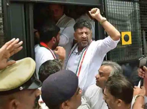 Protest in front of CM's residence; FIR filed against senior Congress leaders in Karnataka