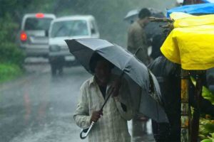 Chance of heavy rain today; Yellow alert in 7 districts