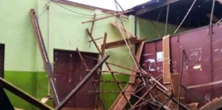 കോഴിക്കോട് സര്ക്കാര് സ്കൂളിന്റെ മേല്ക്കൂര തകര്ന്നു വീണു The roof of the government school collapsed in Kozhikode