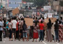 srilanka economic crisis people Encounter with police