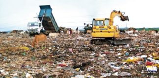 അറവ് മാലിന്യ കേന്ദ്രത്തിൽ നിന്ന് രൂക്ഷ ദുർഗന്ധം; പൊറുതിമുട്ടി നാട്ടുകാർ, പ്രതിഷേധം Strong odor from Aravu waste center; Impatient locals, protest