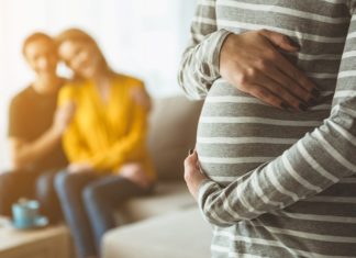 Delhi High Court SEnd Notice To Center In The Plea against The Surrogacy Law