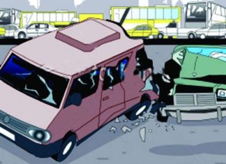 North Kerala road accident; Two were in critical condition and three died