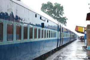 Kannur- Alappuzha Executive Express derails; No casualty