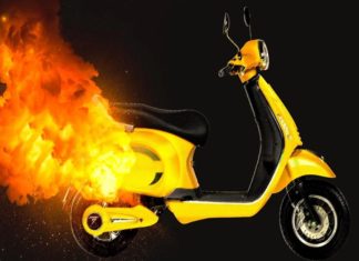 തീപിടുത്തം; ഇലക്ട്രിക് സ്കൂട്ടർ നിർമാതാക്കൾക്ക് കേന്ദ്രത്തിന്റെ നോട്ടീസ് Fire; Centre's notice to electric scooter manufacturers