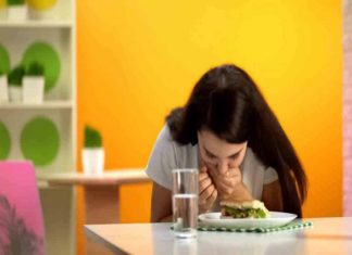 Food Poisoning In House Warming Party In Kannur