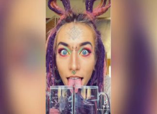 ഓപറേഷനിലൂടെ നാവ് രണ്ടാക്കി; ഒരേസമയം രണ്ട് പാനീയങ്ങൾ രുചിച്ച് യുവതി Woman With Split Tongue Tastes 2 Drinks At Same Time, Watch Her Reaction