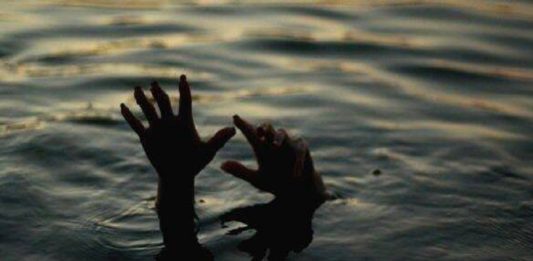 ഒരുകിലോമീറ്റർ ഓടി, ആറ്റിലേക്ക് ചാടി; ഒഴുക്കിൽപ്പെട്ട ബാലന് രക്ഷകനായി അക്ഷയ് drowned